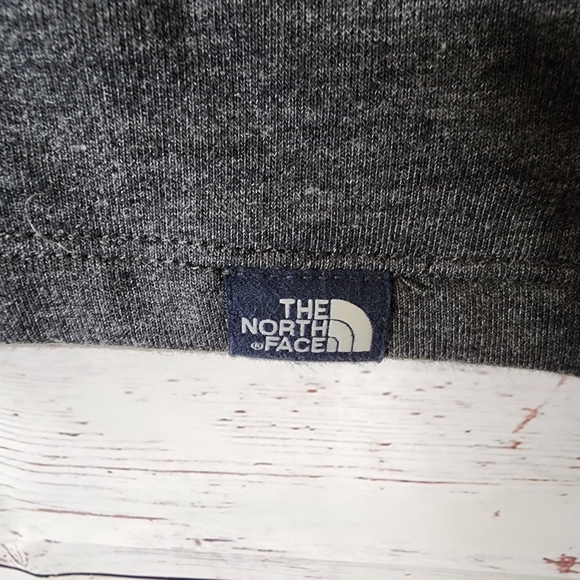 The North Face Dark Gray Short Sleeve Sweatshirt Kangaroo Pocket..size XL - Picture 6 of 10